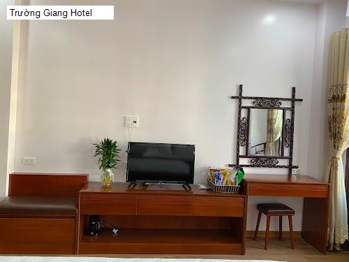 Ngoại thât Trường Giang Hotel