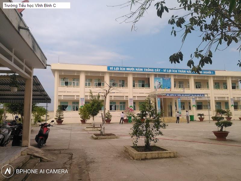 Trường Tiểu học Vĩnh Bình C